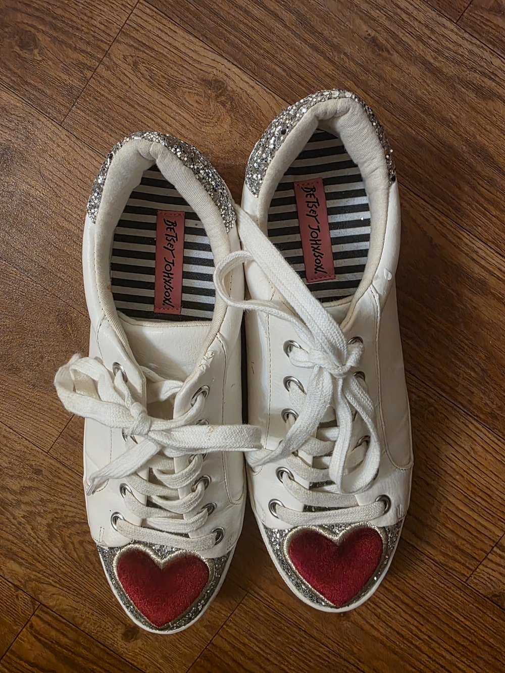 Betsey Johnson White Sneakers with Red Velvet Heart and Silver Glitter - Picture 2 of 5
